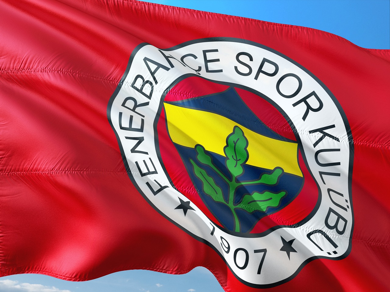 Fenerbahçe, Golcü Arayışlarını Sürdürüyor