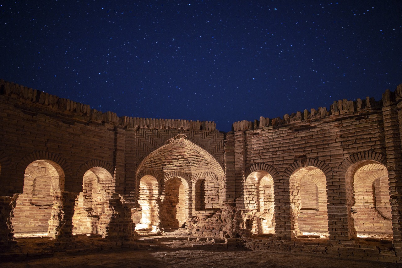 İran'dan Arap Ülkelerine İsrail Uyarısı