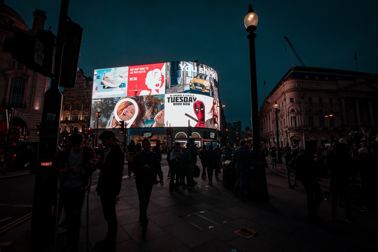 Londra'da Şok Edici Bıçaklı Saldırı